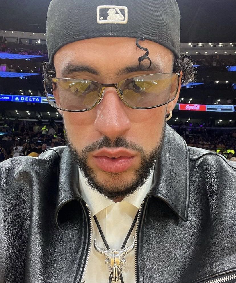 BUTT3RFLY_LUVR's tweet photo. Hey siri, play morning dew by Beyoncé! 🤭 https://t.co/KupTEzovTh