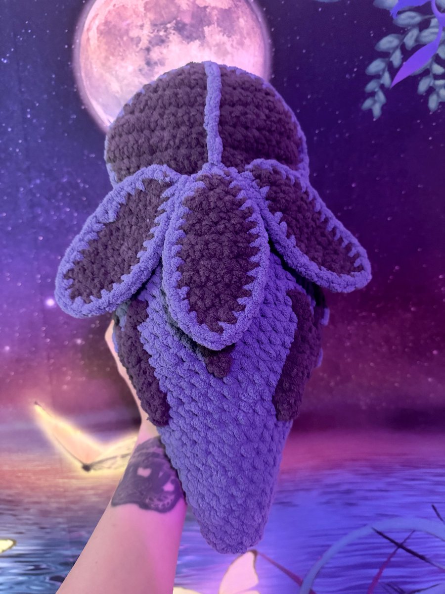 miki__vii's tweet photo. End of Day 2: Crochet Baby Lotus
Attached the base of the head and started troubleshooting what to do for the top of her head and the face!
Tricky shapes for crochet! Might rework some stuff. 
#Warframe #TennoCreate https://t.co/l40ulYKVa6