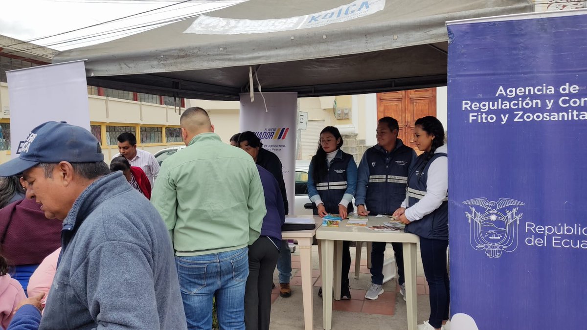 AgrocalidadZ1's tweet photo. #Carchi | Participamos en la Brigada Social por el Nuevo Ecuador en la parroquia Julio Andrade, cantón Tulcán. 
Acercamos a la ciudadanía los servicios que brinda Agrocalidad, fortaleciendo el desarrollo del sector agropecuario y atención en territorio✅
#AgrocalidadEnTerritorio https://t.co/pcqKExXtwg