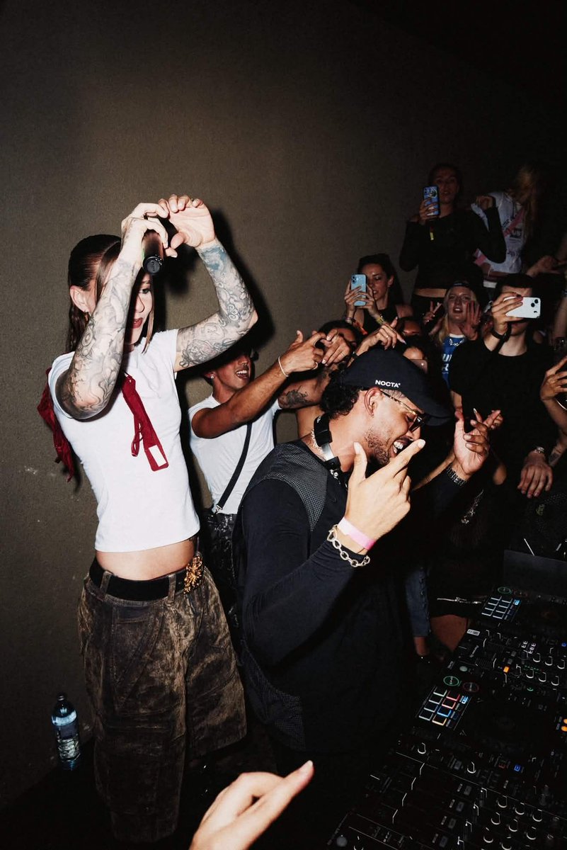 youngmikobr's tweet photo. 📸| SOLTA O SOM MC MAURINHO!!!! — @itsyoungmiko e @prodxmauro durante o afterparty do Lollapalooza Berlim. https://t.co/PUaRlpPUXo