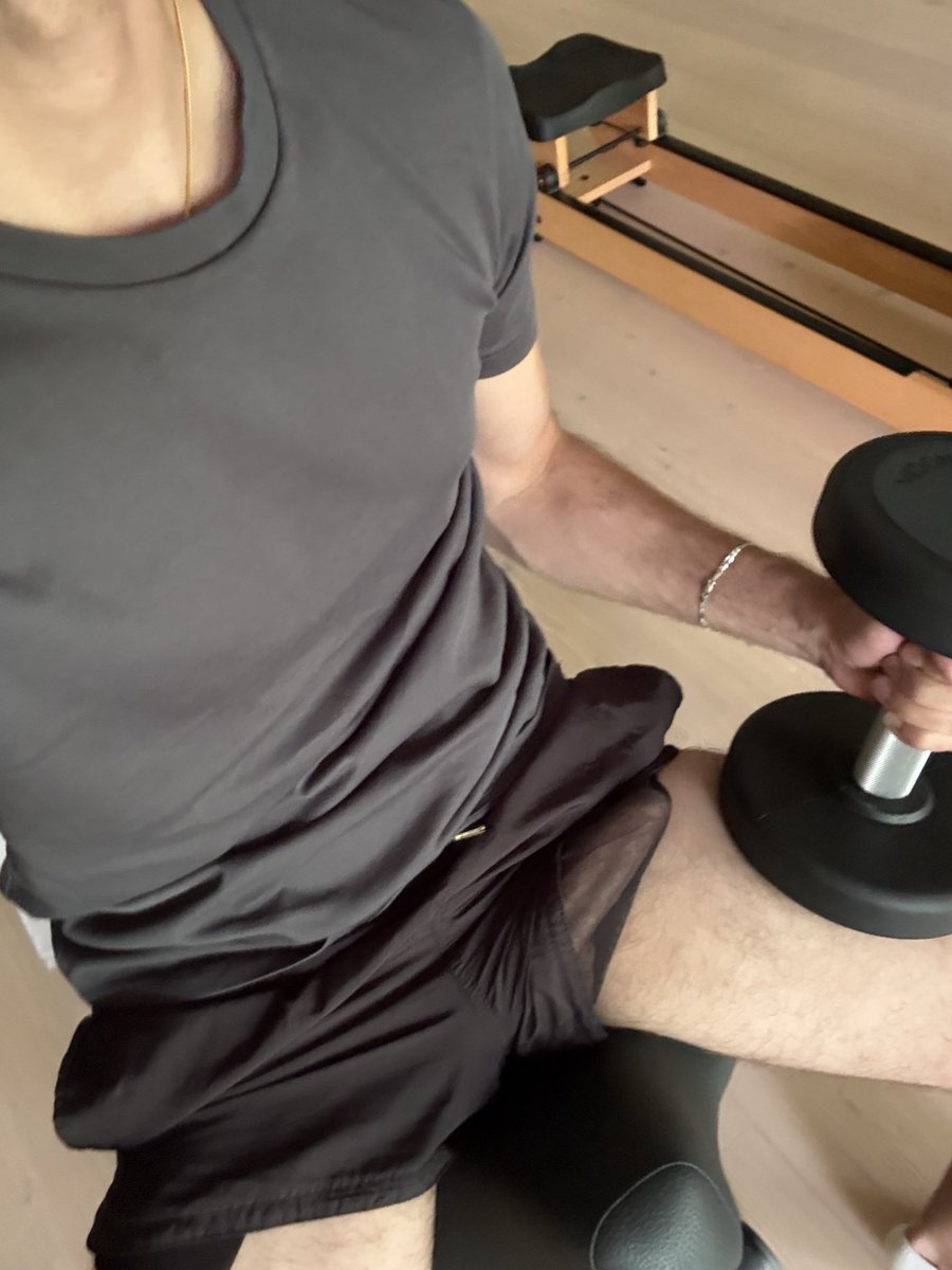User147396's tweet photo. Séance sport cet aprèm 💪🏼

#gay #gayporn #sportgay #maqueue
@maqueuecom @FrenchiesCocks #grossebite #bigdick #fetish #monyslave #frenchdick #frenchgay https://t.co/kUVxBJx466