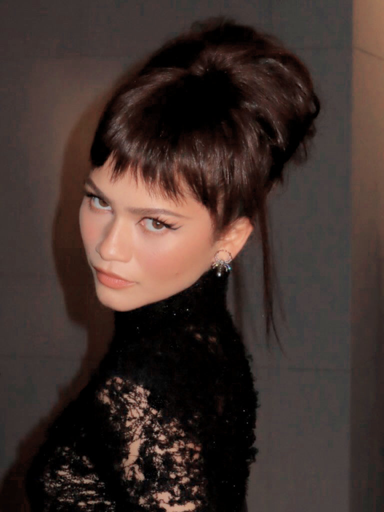 paparazzimuse's tweet photo. if looks could 𝑘𝑖𝑙𝑙… https://t.co/eeNMVYMc1u
