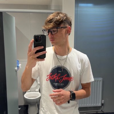 RudiofficialC's tweet photo. #NewProfilePic https://t.co/gA5o8zNPVc