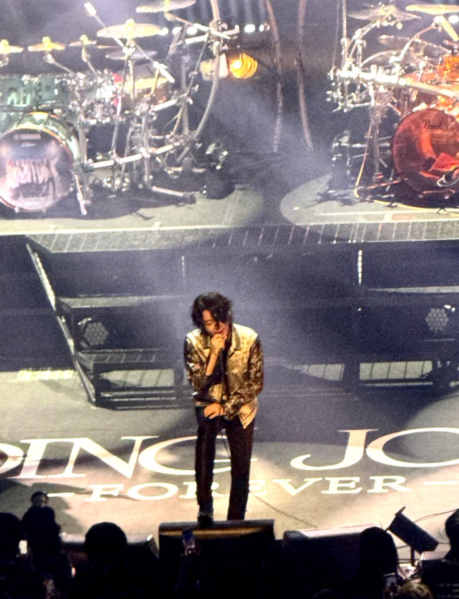 lunasea_1008's tweet photo. 上空から見た大好きな方のお姿です

#LUNASEA
#LUNAPIC
#RYUICHI
#札幌文化芸術劇場hitaru https://t.co/Y7seft9r5H