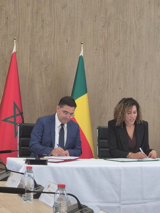 Marocdiplo_EN's tweet photo. 🇲🇦🇧🇯 7th Joint Cooperation Commission: The Republic of Benin and the Kingdom of Morocco expressed their satisfaction with the outcome of their bilateral cooperation while affirming their shared commitment to strengthening &amp; further diversifying their ties
https://t.co/PlPMNgzufd https://t.co/nUdhfB2gl9