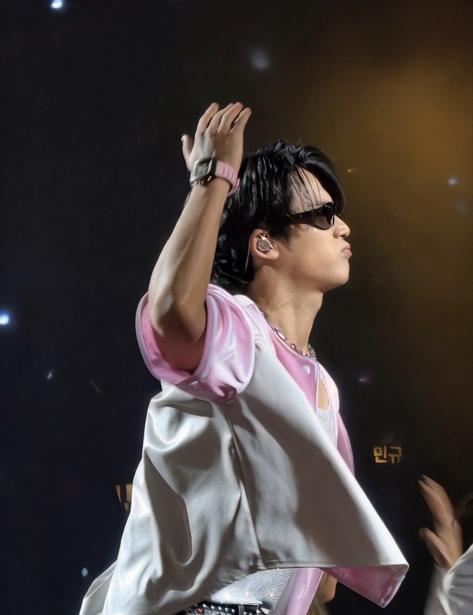 kai_croptop's tweet photo. Cool pretty Mingoo https://t.co/ZaBv2mwy4l