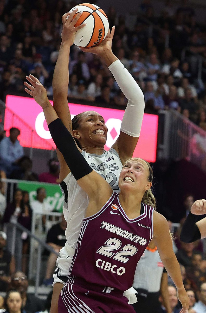 SteveRussell's tweet photo. The reigning WNBA champions Las Vegas Aces take down the Toronto Tempo last night.
#lasvegasaces #TorontoTempo #WNBA https://t.co/StW7feMvgG