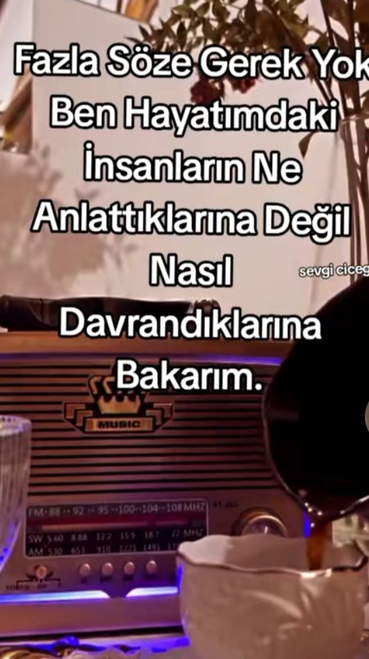 soner1471248's tweet photo. Varmı beni içinizde tanıyan  yaşanmadan  çözülmeyen sır benim   kalmasada şöhretimi duymayan  kimliğimi tarif etmek zorbenim https://t.co/0HcPBua7em