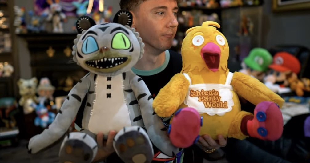 JonnyBlox's tweet photo. Hex's White Tiger and Party Time Chica plushies from Five Nights at Freddy's: Secret of the Mimic will release on July 24th!

Product images shown below are prototypes from February 🐻

(Via: hexbrand / spybblez)
#fnaf #fivenightsatfreddys https://t.co/D2HCddZBDV