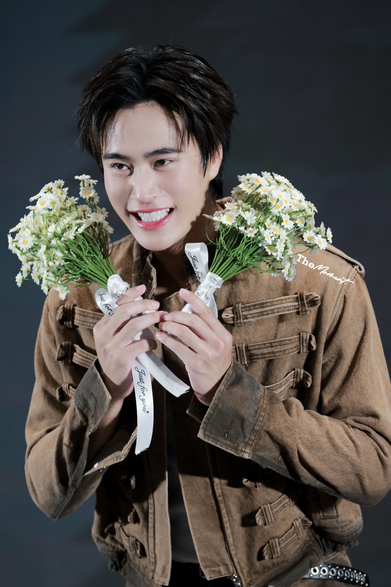 TheMoment0923's tweet photo. 260718 Gemini FM in China 
Gemini is actually so cute
#Gemini_NT #เจมีไนน์ @gemini_ti https://t.co/TTr0D1IjiM