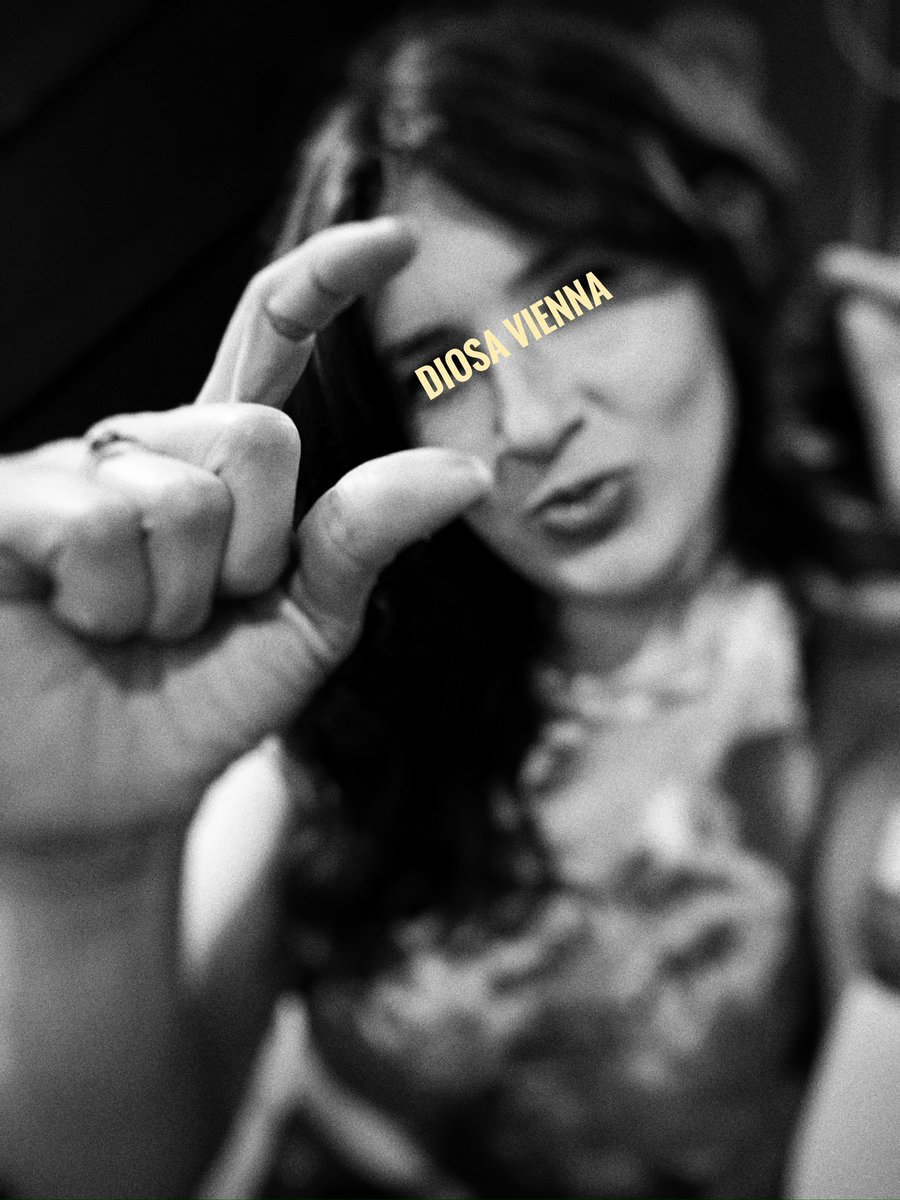Vienna_findom's tweet photo. #Micropenes reportense ante su diosa🔋🪫🖕🏼 https://t.co/hUCPSfmZHG
