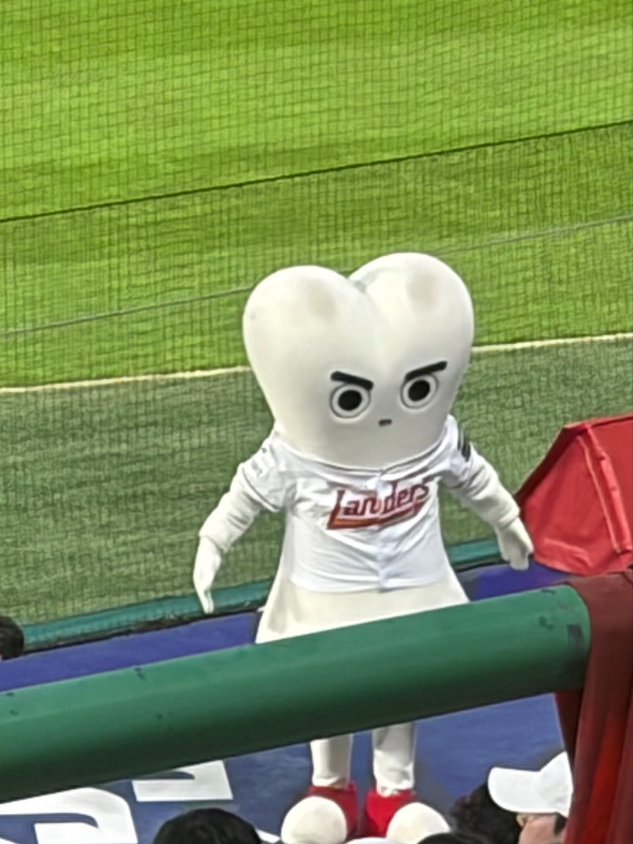 duddnjsdlscjs's tweet photo. 눈썹의 중요성 https://t.co/YLEX6oYYw5