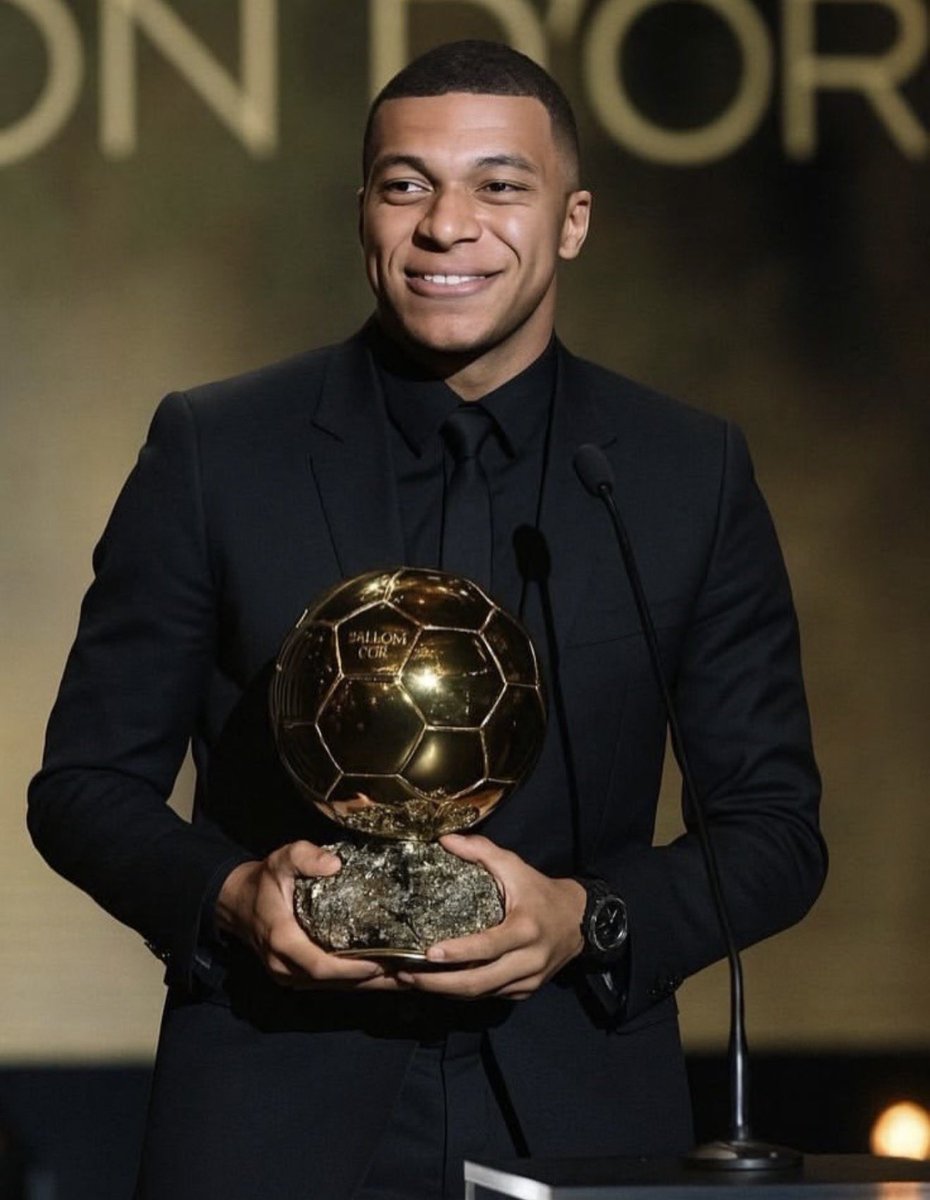 speedlne's tweet photo. 🎖️🚨Following the Ballon d’Or’s recent statement that “winning the World Cup helps, but does NOT guarantee a Ballon d’Or. To win it, you need to have been the best player of the season, not only of the World Cup,” the race has taken a new direction. 

Based on that criteria, Kylian Mbappé has become the clear favourite to win this year’s Ballon d’Or. 

His performances across the entire season have been exceptional, and if the award is truly decided on season-long excellence rather than just World Cup success, Mbappé has the strongest case.