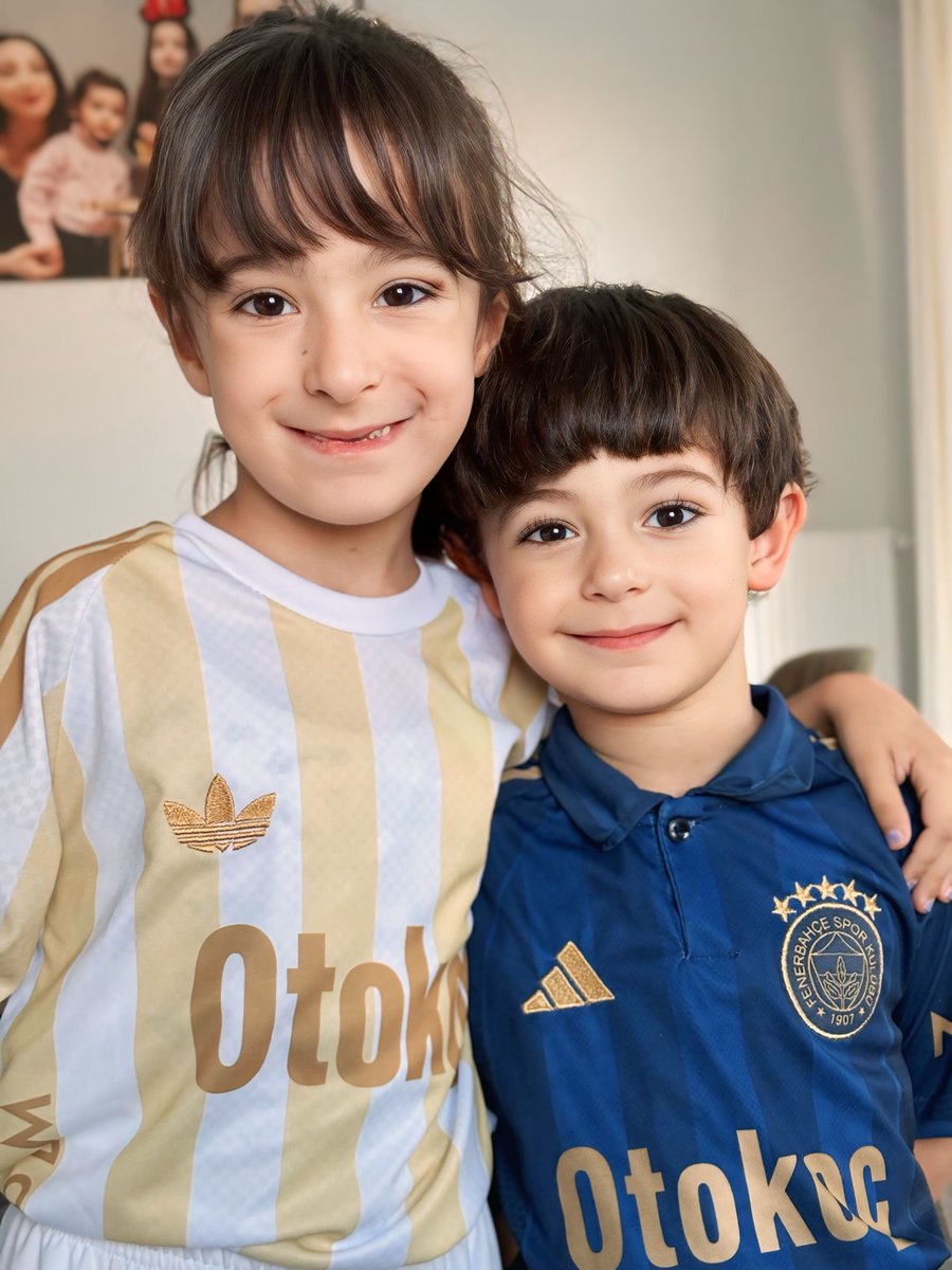 Erhan19Fb07's tweet photo. Sabırsızlıkla bekliyoruz ☺🔥
#FenerinMaçıVar 💛💙 https://t.co/Vx7L9ZVzog