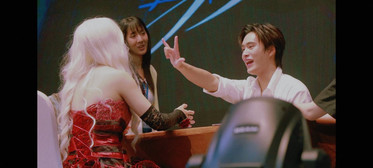 Redstar_mini's tweet photo. 260718
5mins fansign
🫶🫶🫶
While playing the game, Gem emphasized that "love wins all," and the two kept arguing over who loved the other more.🤣🤣🤣
#Gemini_NT #เจมีไนน์ 
@gemini_ti https://t.co/KmpqJOA2mK