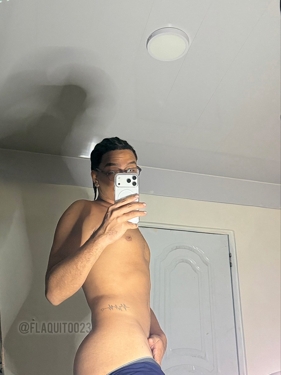flaquitoo23's tweet photo. were you looking for me? 🔥💕 https://t.co/N3zosNr1eL