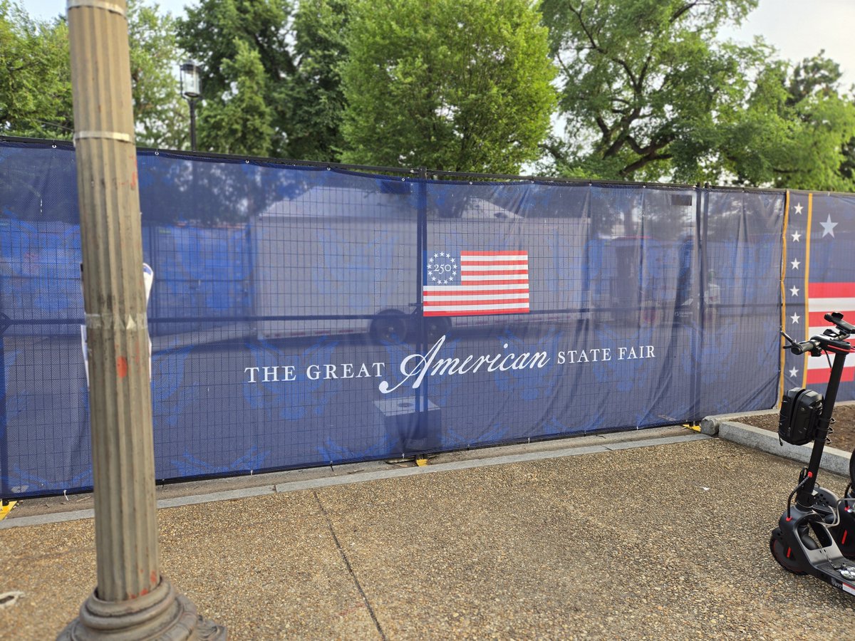 historynerdtchr's tweet photo. Made time to visit the Great American State Fair while in DC. #historynerdtravels #historynerd https://t.co/uar3ZvtA9p