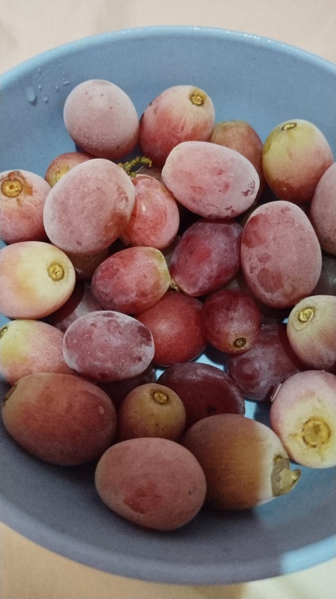 holainaa's tweet photo. MasyaAllah nikmat hari ini,  mau banyak banyak makan buah aamiin https://t.co/i08dPddIZ9