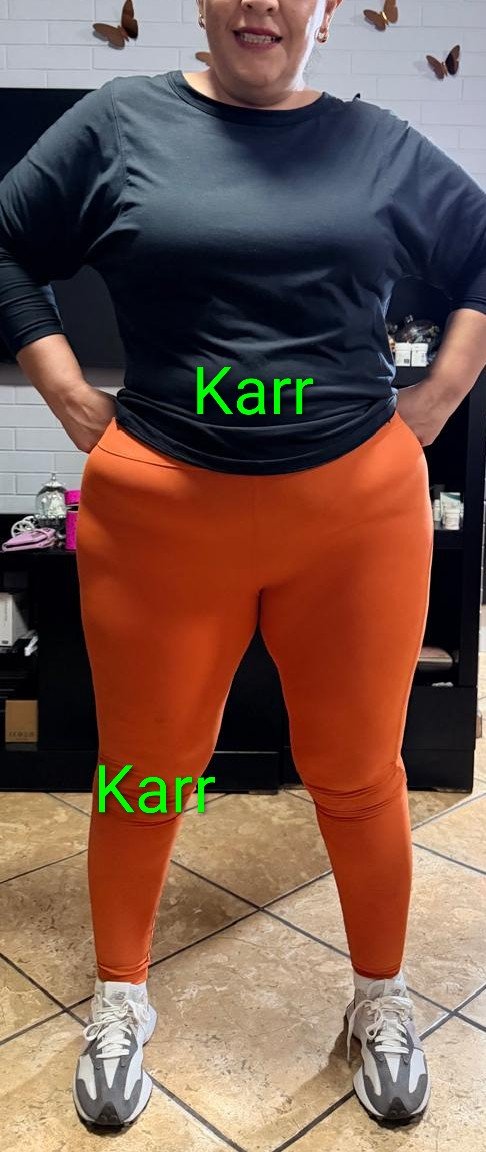 MoniqyPato's tweet photo. Mi Nuevo Leggins muy Transparente así andaba en Plaza las Américas. Todos me veían la Panocha. Nos está gustando la Exhibición https://t.co/7aidcHVJzd