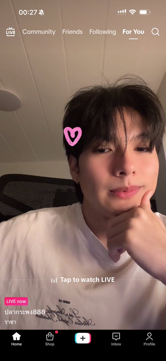 _regiinaaa_'s tweet photo. P’few i think i found your lost twin 😭 i was so shocked when i saw your twin. Keep looking back and forth to check
Dont scare me na phi

#f3w_wp https://t.co/aAnOcWZVEB