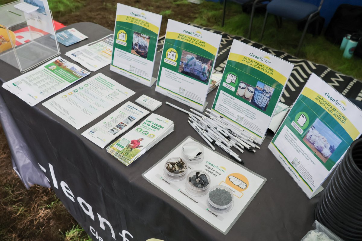 Cleanfarms's tweet photo. Visiting @AginMotion? Come chat with the Cleanfarms team @ AP-B10 in the FCC Pavilion until July 23rd! Stop by, ask questions, and discover the recycling solutions available to producers across Canada. #AgInMotion #Cleanfarms #SustainableAgriculture https://t.co/GaHWRKmnVY