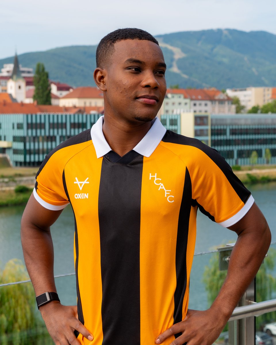 HullCity's tweet photo. Back for more. 👊 https://t.co/JLnYFAvrDt