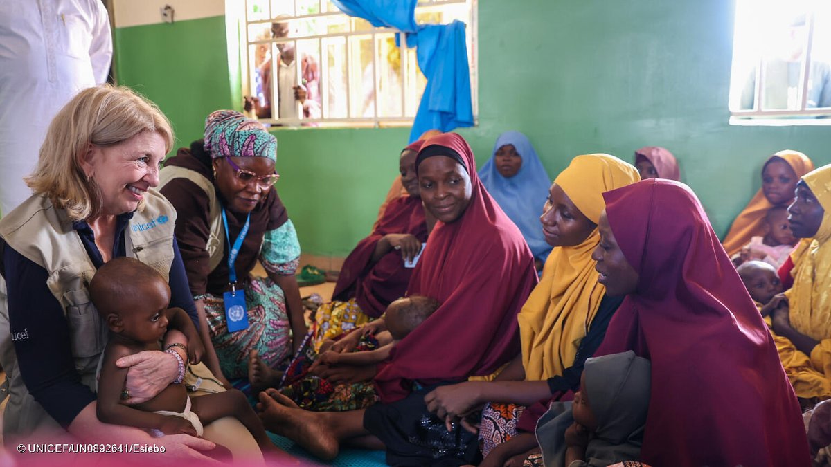 unicefchief's tweet photo. In Sokoto, northern #Nigeria, I met mothers at a health facility where government health workers, supported by UNICEF and partners, deliver vaccines and life-saving nutrition services. 
 
Every mother shares the same hope: for her children to survive, to be healthy, and educated. https://t.co/Y7Tc1aEqVZ
