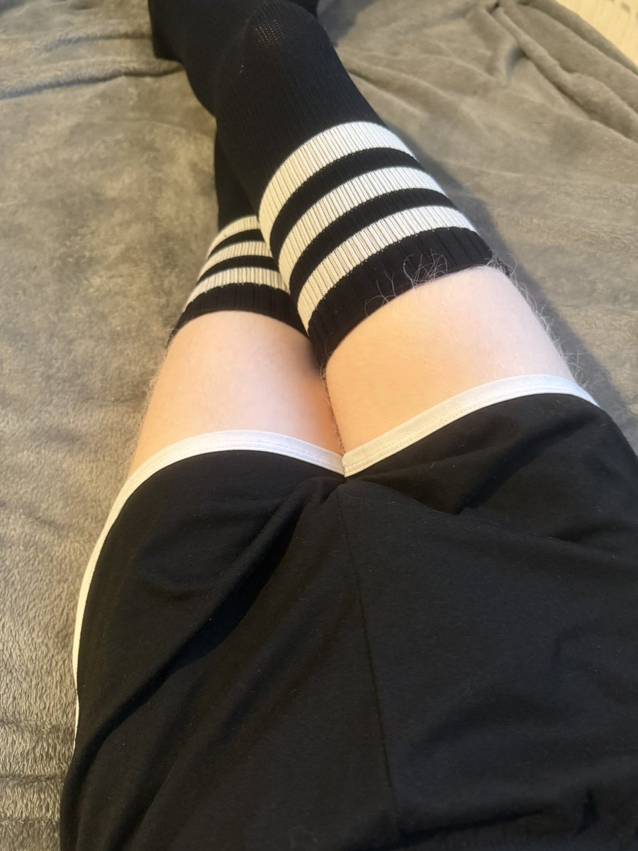 DomFemboyKay's tweet photo. Your pathetic
#domfemboy #femboy #femboythighs https://t.co/Z54P6bhNn0