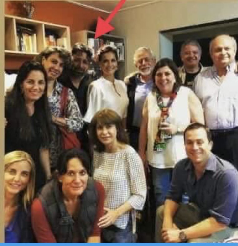 salva_oli's tweet photo. @larepublica_pe 👀 Sin palabras... https://t.co/RMY0OdLP9X