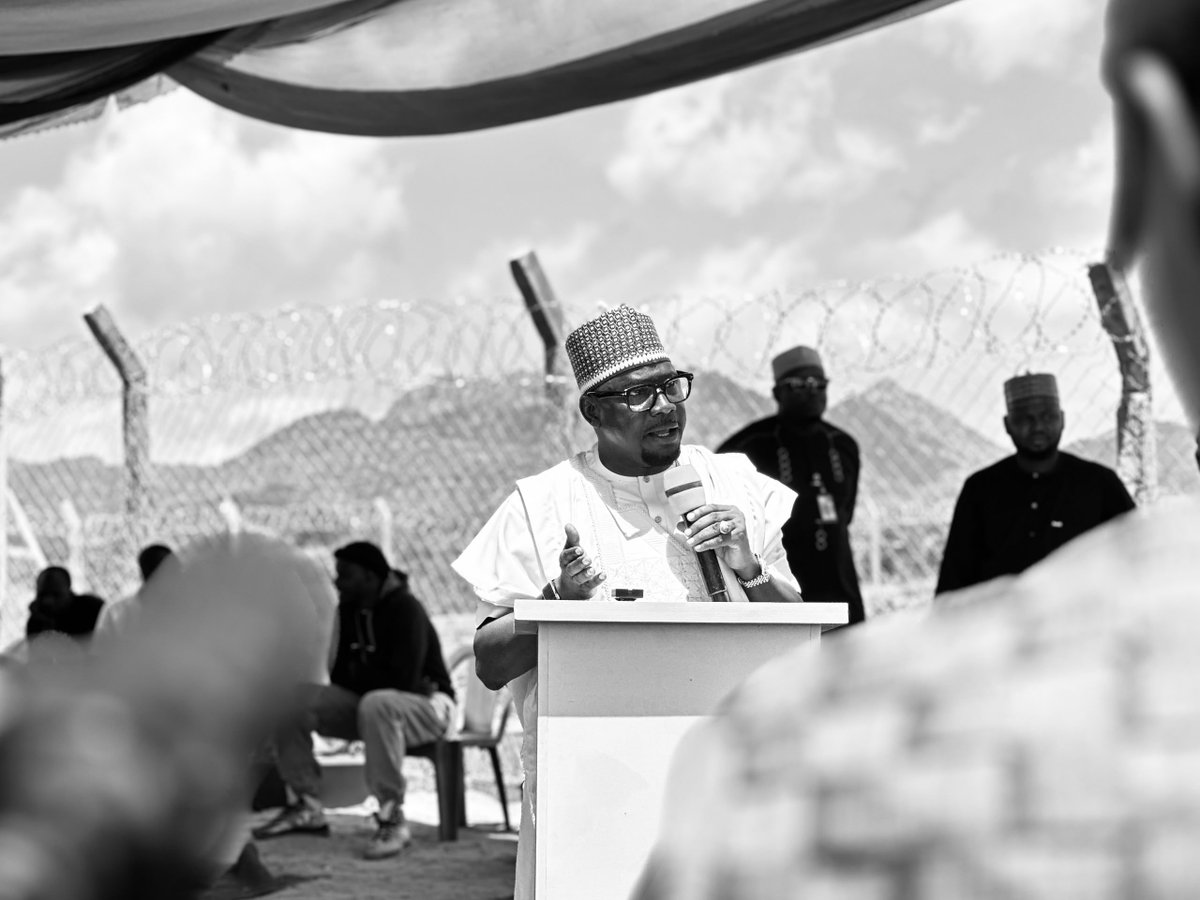 abbaaliyu_'s tweet photo. Every groundbreaking is a reminder that real progress begins with partnership.

It was a pleasure returning to Plateau State for the official groundbreaking of the 1.5MW Utility-Enabled Interconnected Hybrid Mini-Grid in Pankshin LGA, delivered under the African Development Bank-supported Nigeria Electrification Project (NEP) in line with President Bola Ahmed Tinubu's Renewed Hope Agenda.

This marks our second major milestone in Plateau following the commissioning of the 50kWp Solar Mini-Grid in Namu Community last November. It is also only the beginning. Beyond this project, the Rural Electrification Agency is actively advancing 10 additional renewable energy projects across the state, bringing reliable electricity closer to more communities, businesses, and institutions.

I am particularly encouraged by the commitment of the Executive Governor of Plateau State, whose forward thinking leadership and willingness to partner with the private sector continue to position the state for sustainable economic growth. When state governments create the right environment for investment, development happens faster and the impact reaches more people.