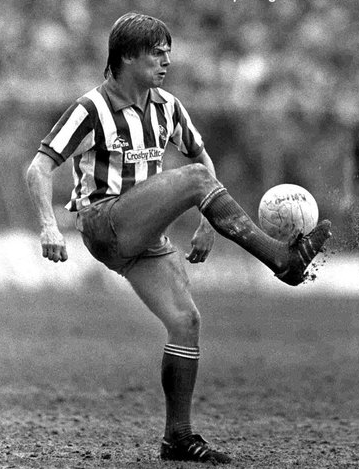 Dunsbyowl's tweet photo. How did that happen? The wonderful Gary Bannister is 66 today !  66 goals for Wednesday in 143 games 1981-83 Happy Birthday Gary ! Here is is with 2 other Wednesday #Legends #WAWAW #SWFC https://t.co/H4UXti1Bip