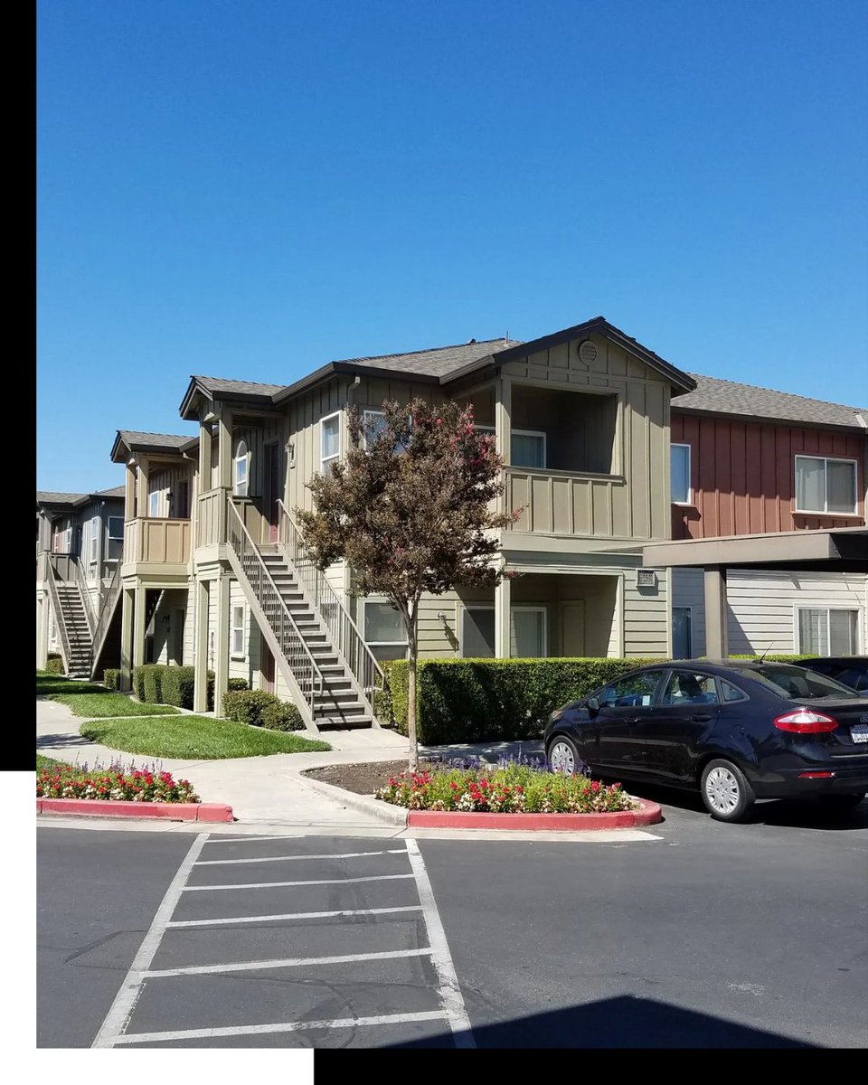 DavisOaksCondos's tweet photo. Turn the page to a lifestyle you love in a home that fits you. 🏠 Schedule a tour! https://t.co/Rlf84xkC0A https://t.co/Md5yOLHHAS