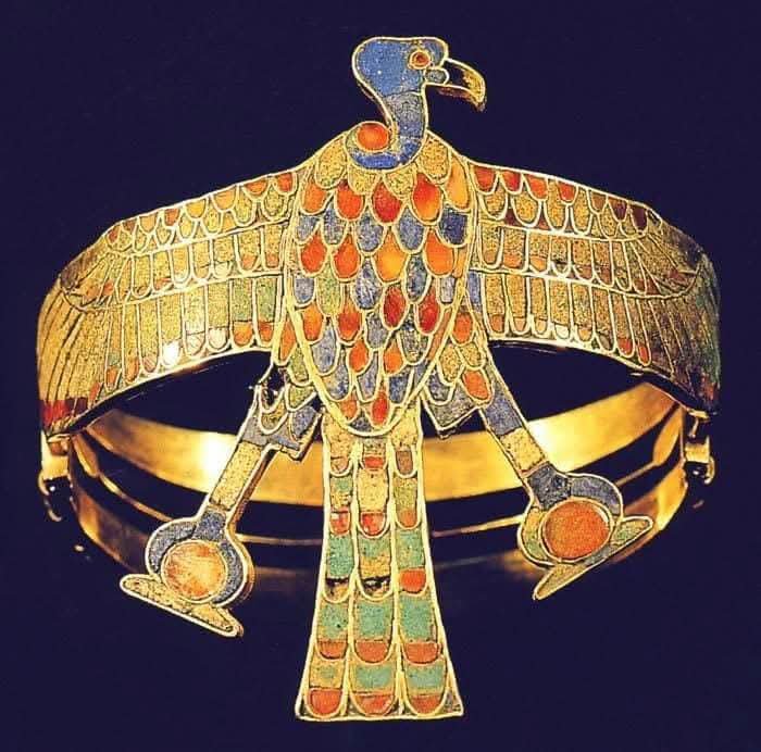 Amblojiggy's tweet photo. Queen Ahhotep I 

(Ancient Egyptian: jꜥḥ-ḥtp(.w), alternatively Anglicized Ahhotpe or Aahhotep, "Iah (the Moon) is satisfied") was an ancient Egyptian queen who lived c. 1560–1530 BCE, during the end of the Seventeenth Dynasty and beginning of the Eighteenth Dynasty of Egypt. 
Her titles include King's Daughter, King's Sister, Great (Royal) Wife, She who is joined to the White Crown, and King's Mother. 
She was the daughter of Queen Tetisheri and Pharaoh Senakhtenre Ahmose, and was probably the sister, as well as the queen consort, of Pharaoh Seqenenre Tao.
Ahhotep I had a long and influential life, and is believed to have governed as a regent for her young son, Ahmose I, until he was old enough to rule. A stela found at Karnak praises Ahhotep's abilities as a leader, and the cult of Amenhotep I continued to remember Ahhotep after her death, up until at least the Twenty-first Dynasty.(Wikipedia)