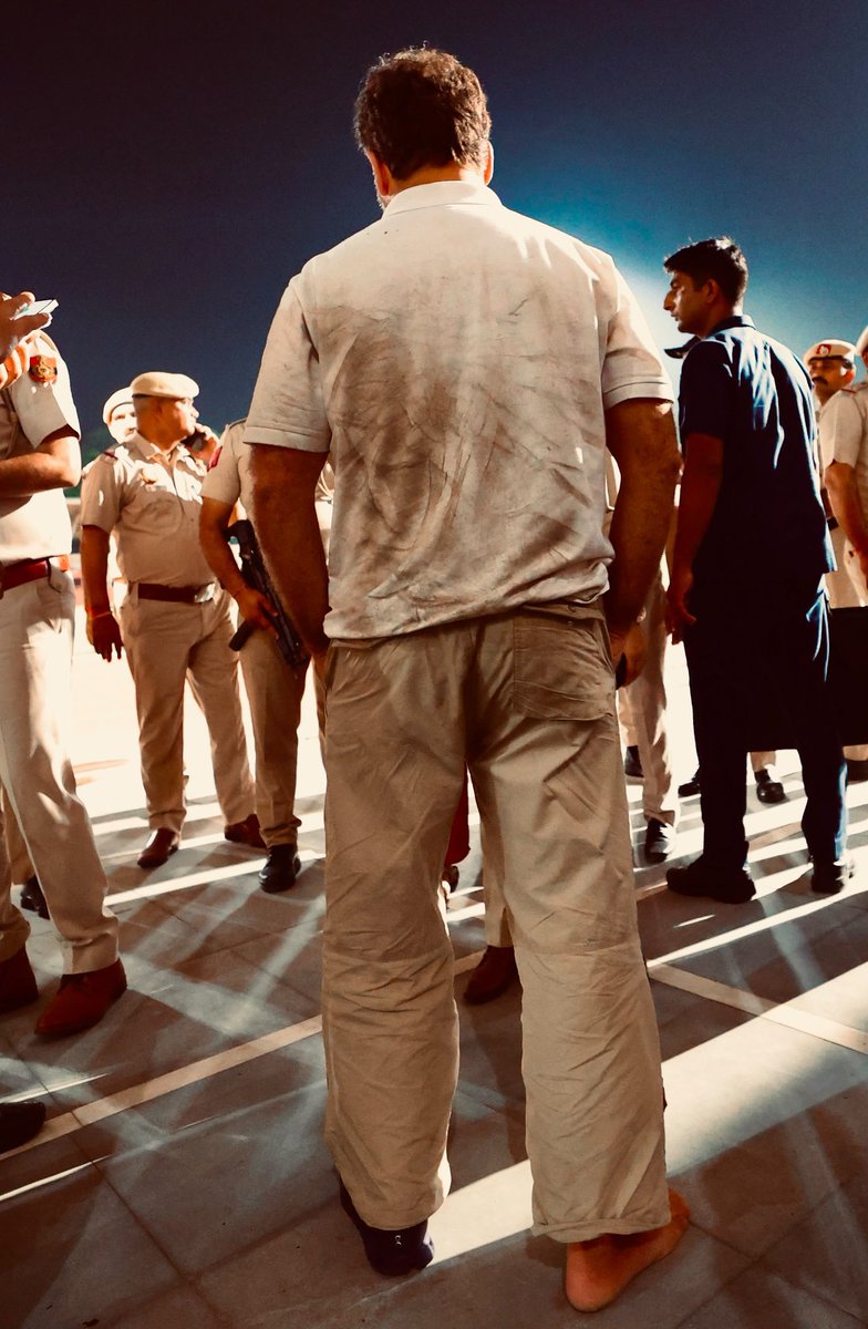 iSameerStaR's tweet photo. @INCIndia The real man The real leader 🫡🫡 https://t.co/YFjjaWv5KW