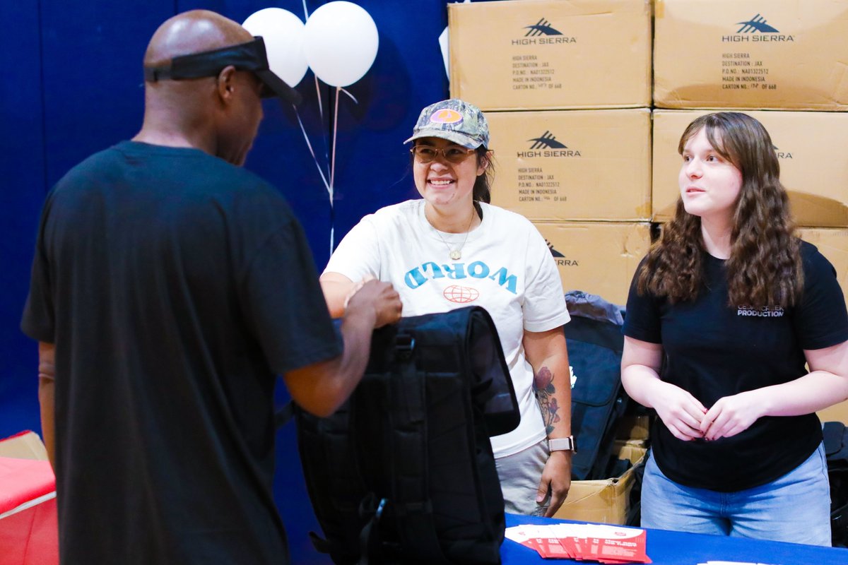 SBKgives's tweet photo. Recently, outreach teams came together for NYC's Summer Don't Walk By initiative, connecting people with resources and support.
SBK beneficiary, @CITYPAKProject donated 280 PAKs alongside partners like @SalvationArmyHarlem, helping persons navigating housing instability. https://t.co/FRqV7UnF01