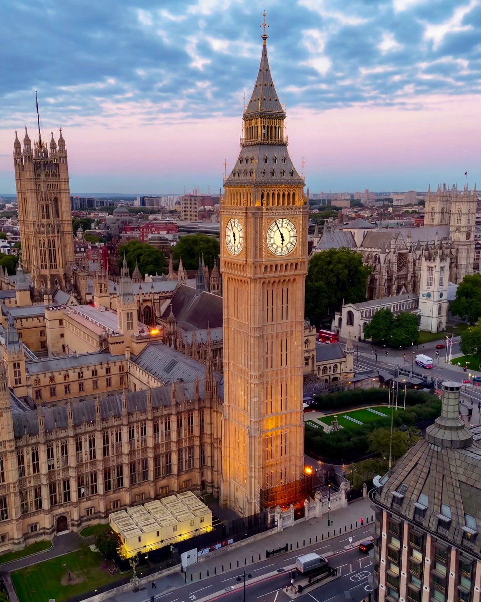 naturebeauty760's tweet photo. Elizabeth Tower, London ❤️🇬🇧 https://t.co/JTp4mgv7jM
