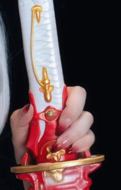 LakeShowLRG's tweet photo. @DearChuutoro The perfect Hiyuki cosplay! ❄️❤️🤍

You can really tell how much love and attention went into every detail. Even the gorgeous gradient acrylic nails match the character perfectly. Absolutely amazing work! ✨👏 https://t.co/hiYMa9crfI