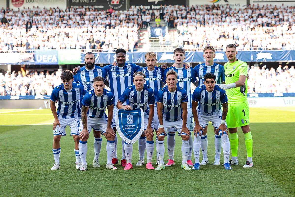 LegionCatracha's tweet photo. #ChampionsLeague 🇩🇰 Que gran resultado está logrando el @LechPoznan al medio tiempo con Luis Palma de titular‼️ Ganan 0-2 ante el campeón danés #AGH https://t.co/esHIiSLlMO