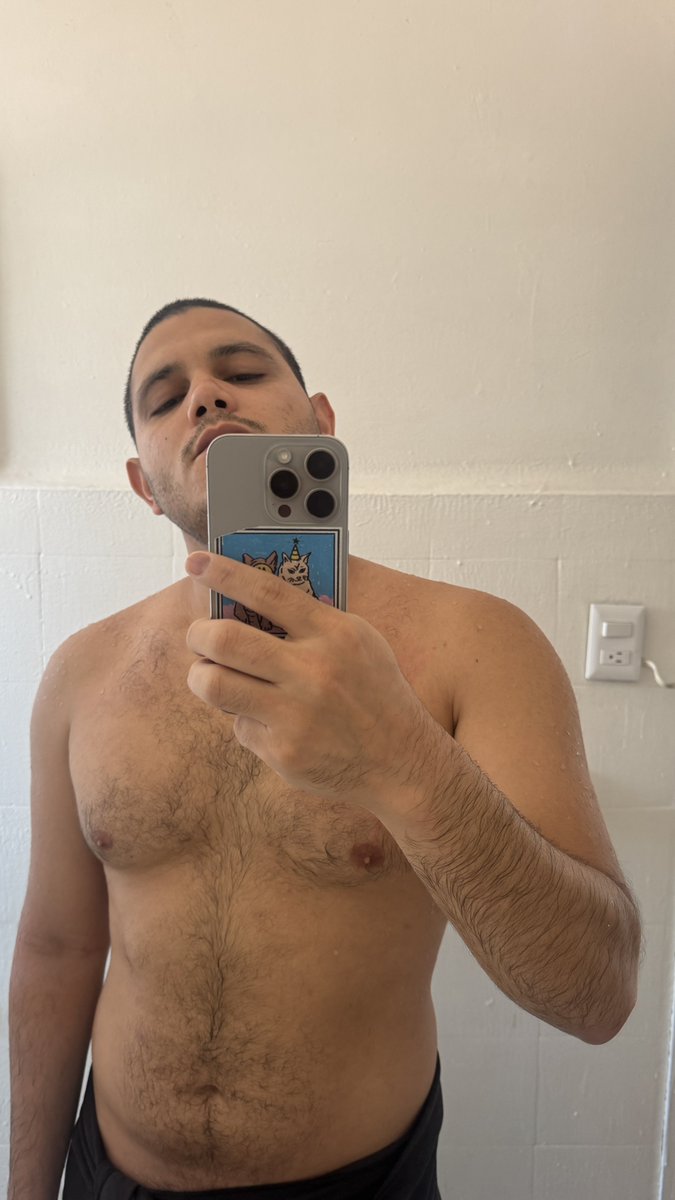 ApoloVergonX's tweet photo. ¿Nos bañamos?💦💦 https://t.co/Jy5rmFi2Ya
