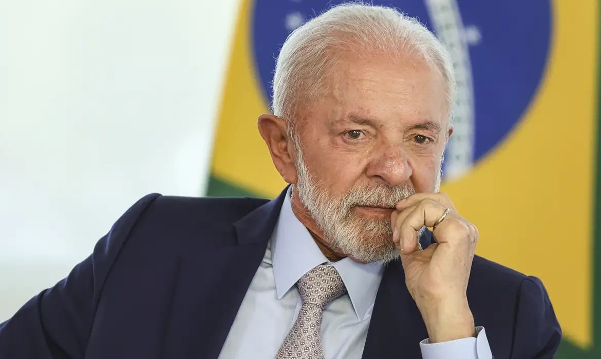 analise2025's tweet photo. O governo Lula aumentou o orçamento da saúde em 107 BILHÕES entre 2022 e 2026. Um aumento de 64%, muito acima da inflação do período.

E absolutamente ninguém sabe disso, nem na esquerda, porque ninguém divulga.

- Saúde em 2022: 166 bilhões
- Saúde em 2026: 273 BILHÕES https://t.co/MMATNgx3K5