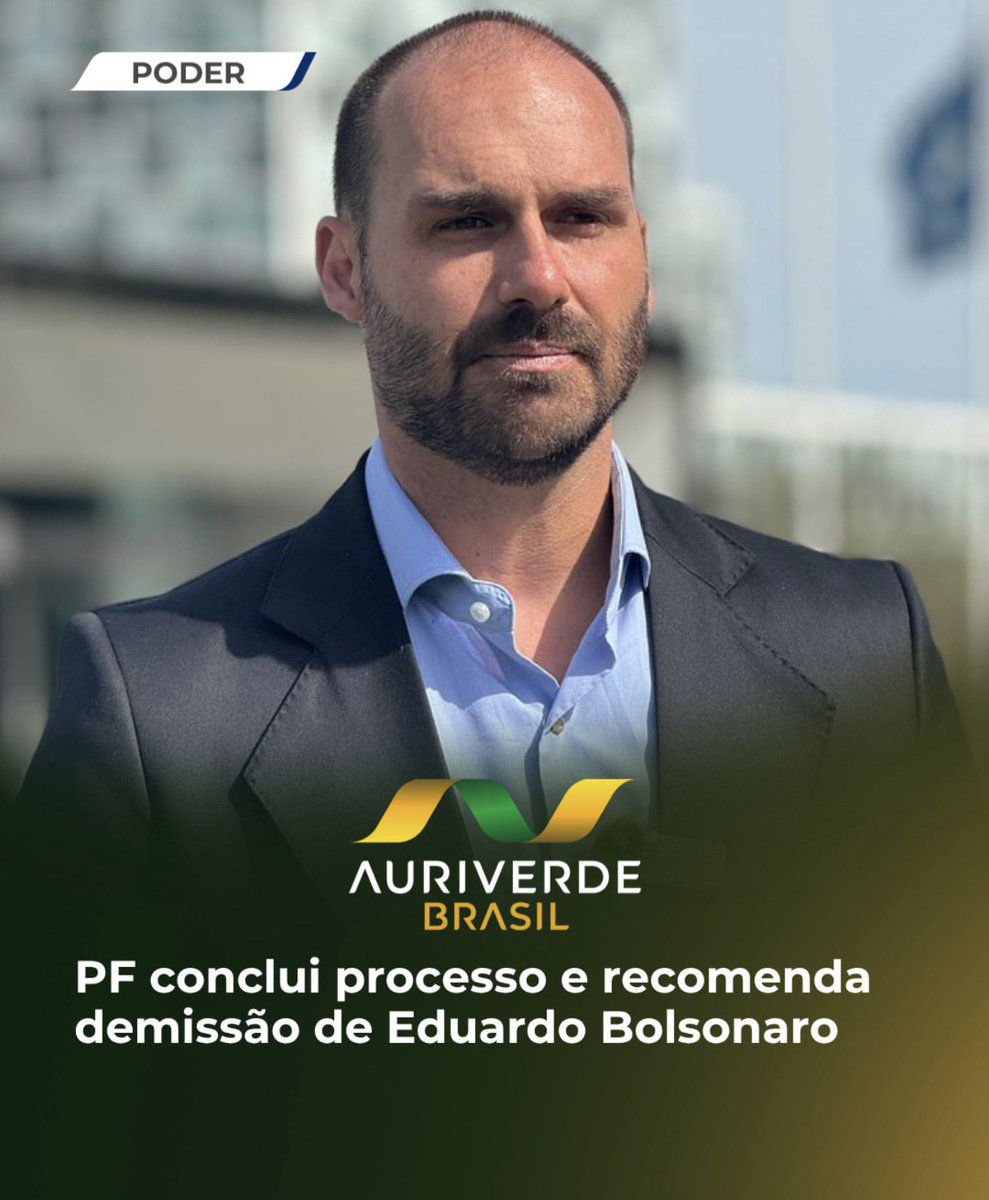 CarlosBolsonaro's tweet photo. É só amor com @jairbolsonaro e SEUS FILHOS.
A luta pela autorização do sistema continua com o silêncio diário em praticamente todas as situações da “direita permitida”. https://t.co/SwkDdHbuKk