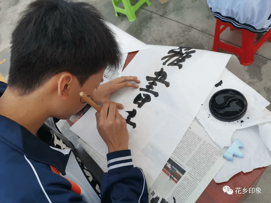 Miyanhan1's tweet photo. Want to pick up a new fun skill Start with 15 mins a day! Try calligraphy, plant parenting, or street dance—small steps lead to big joys.  #HobbyTips https://t.co/mvqoH49FLz