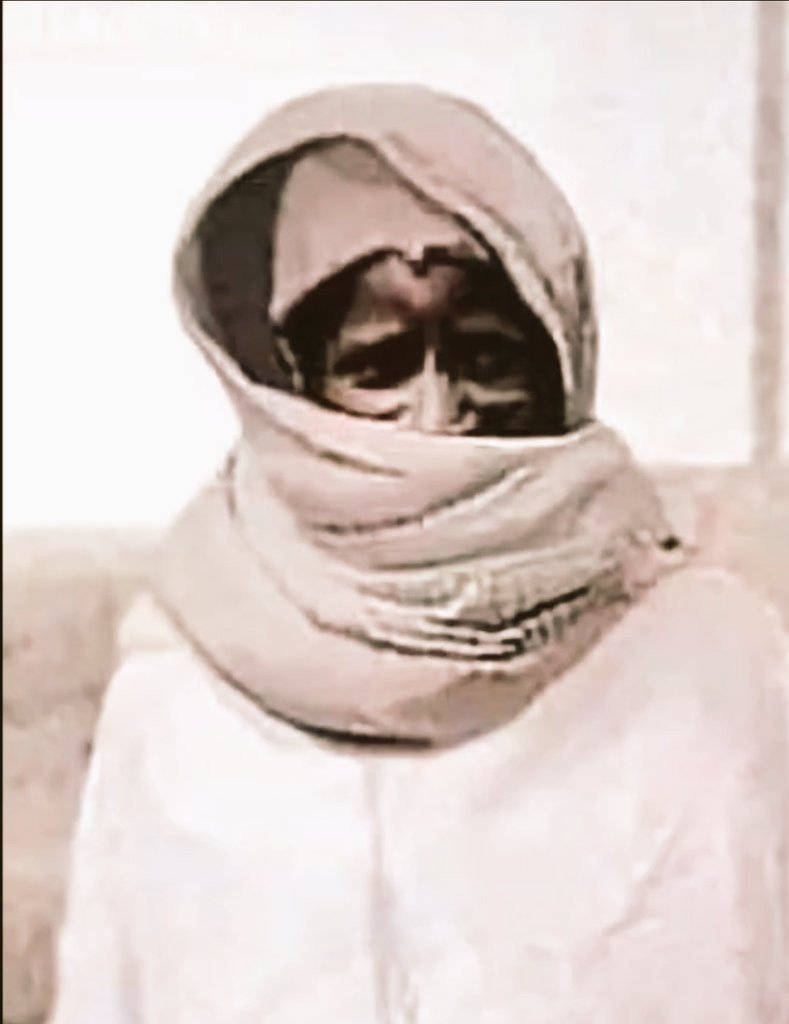 hikmatalkalima's tweet photo. Il y a une science que l'on n'apprend pas, mais que l'on ressent.
Ceux qui aiment voient ce que les autres ne perçoivent pas ... une connaissance invisible, qui ne se trouve pas dans un livre.

Cheikh Ahmadou Bamba laa mënul a ñakk ci samag dundu. https://t.co/1vUZZI3yuI