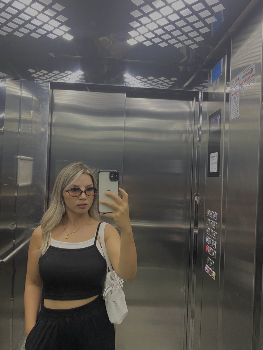_zeycftc's tweet photo. New hair https://t.co/uFb74RqSI4
