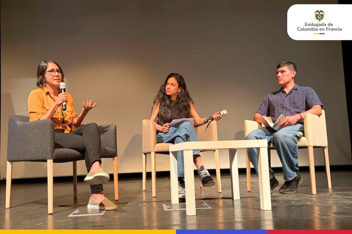 embcolfrancia's tweet photo. 🎬Embajada acompañó Ciclo de Cine Realizadoras Latinoamericanas, organizado por Red de Mujeres Diplomáticas Latinoamericanas en🇫🇷 durante Semanas de América Latina y el Caribe 2026. Embajadas 🇵🇪y🇨🇴 presentaron películas Conexión: Huachuma y Kaugsankamalla: Mientras Vivamos..
👇🧵 https://t.co/8VsG6Ykx9Z