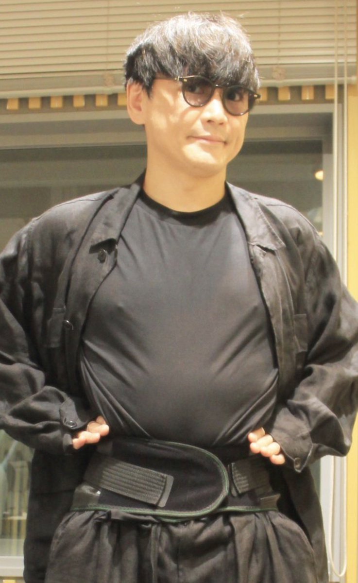 DevoutST_'s tweet photo. ぎっくり腰になられたそうで……
どうかお大事に、
早く治りますように、

てか、

めっちゃちくび透けてますね……
あ、すみません、ん、ンーンーンー https://t.co/2JIQPQHZqf