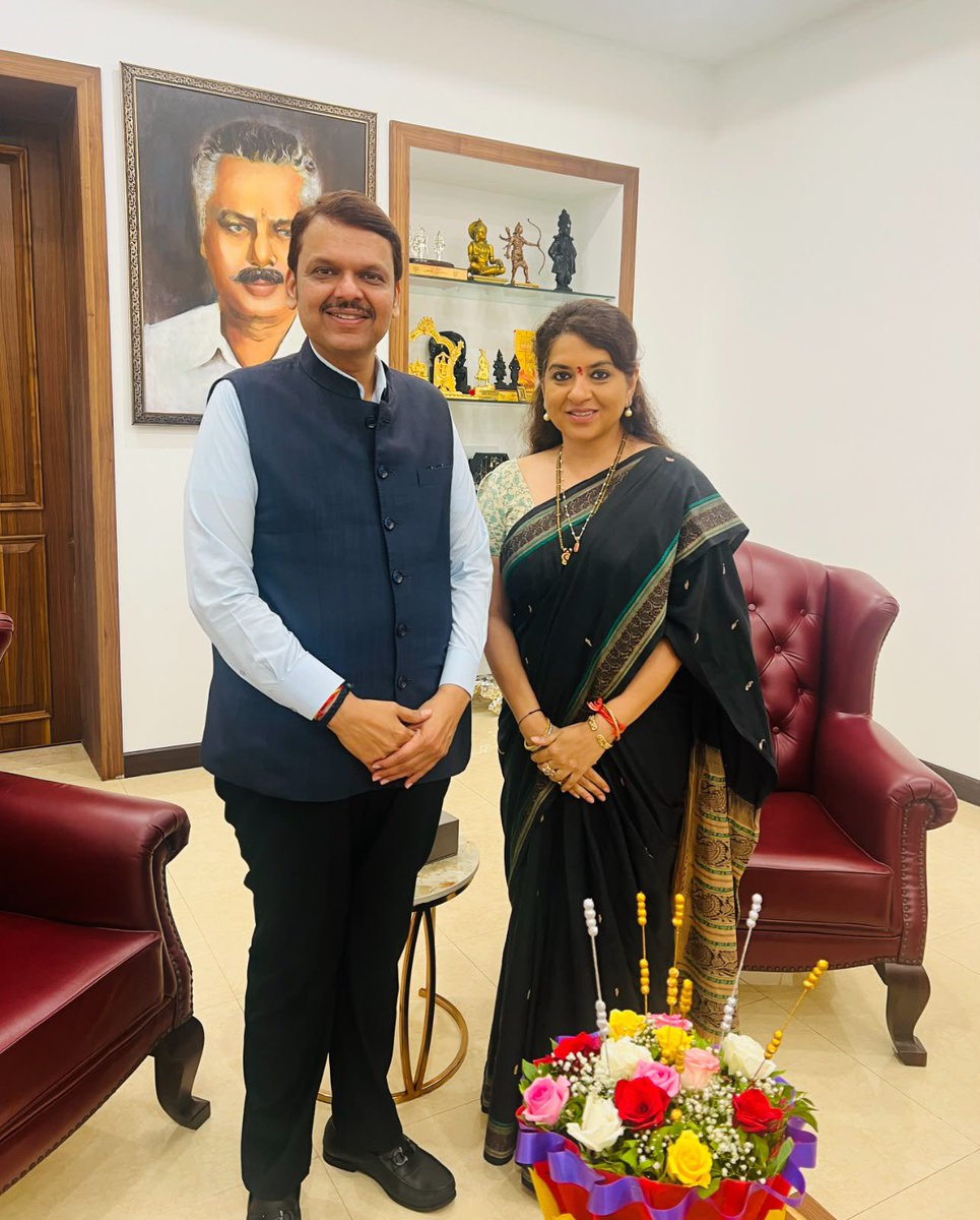 ShainaNC's tweet photo. Wishing a friend over the years ,a senior colleague , an astute leader and the most respected Chief Minister of Maharashtra @Dev_Fadnavis ji a very Happy birthday. #DevendraFandavis https://t.co/mELLG3uWUk