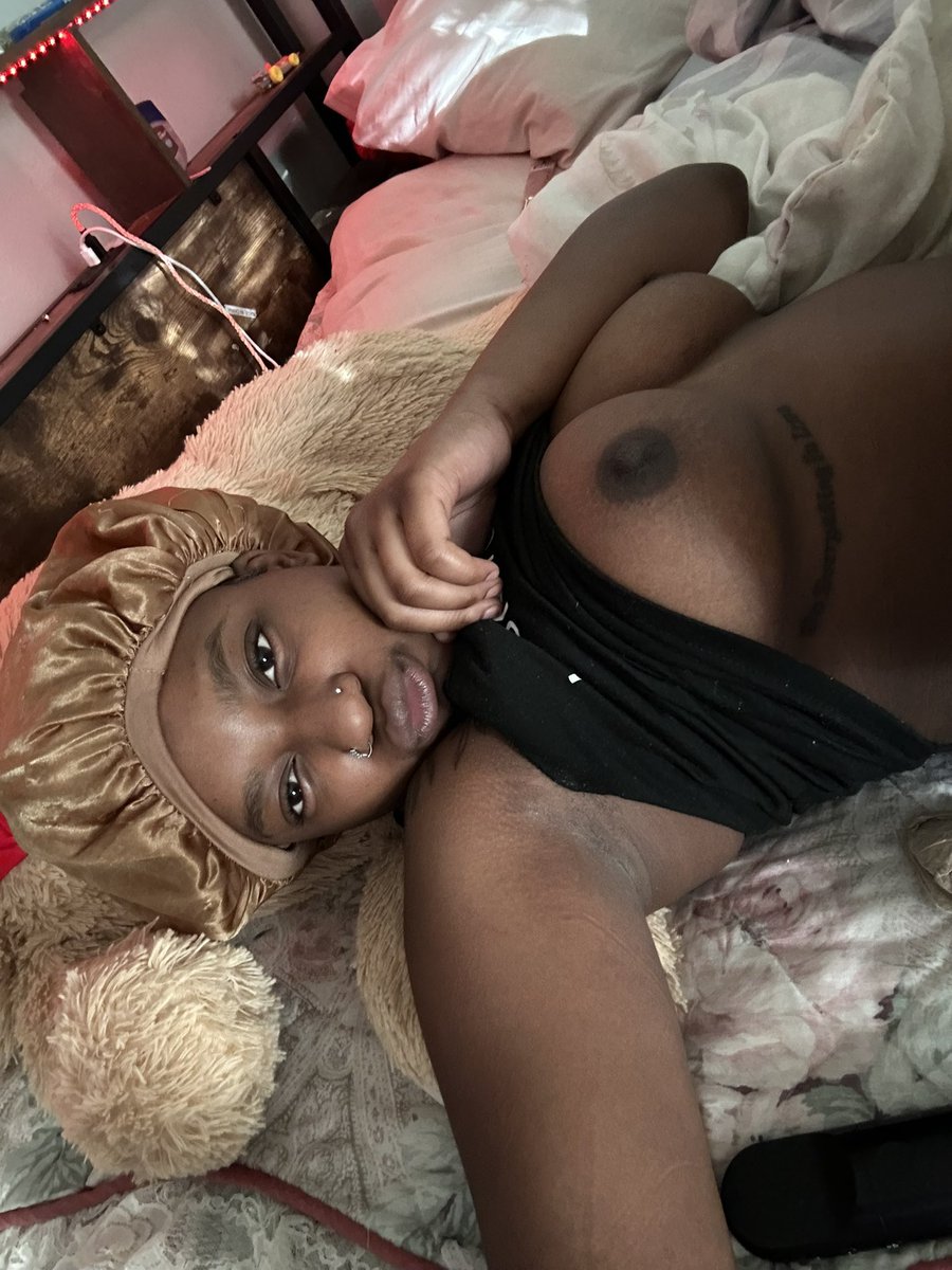 onlybrattyshay's tweet photo. tittys #Tuesday .

https://t.co/X5kcO4IPil https://t.co/cnQxABvYz6