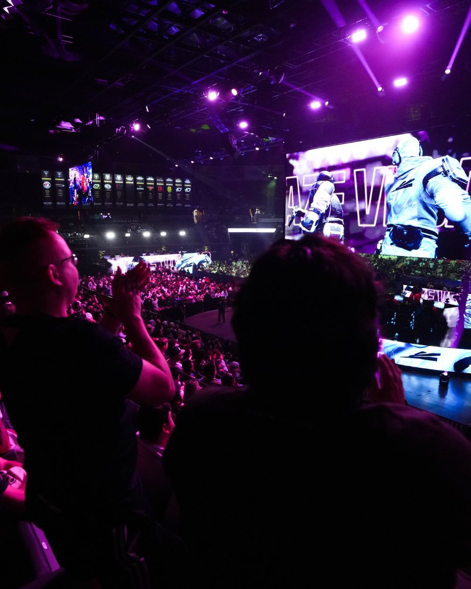 MGMExperiences's tweet photo. @CODLeague Championship Weekend delivered. Four days, eight teams, one trophy - and it didn’t have far to travel. Congrats to your 2026 CDL Champions, @FaZe_Vegas 🏆
 
📸 @powersimagery https://t.co/ZSH4l9BT4Z