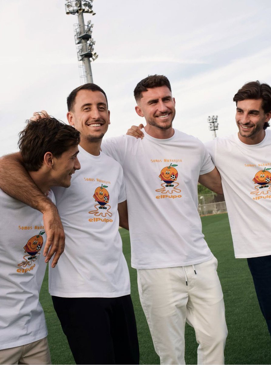 macuxlou's tweet photo. Una nueva boyband ha nacido. Los One Direction de las nuevas generaciones https://t.co/lc76hWxvnr